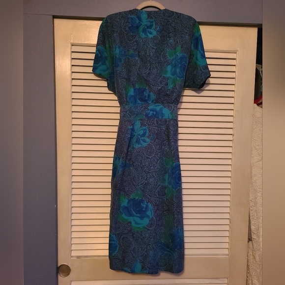 Vintage Point of View Collection silk dress | Size 12 - Picture 3 of 4
